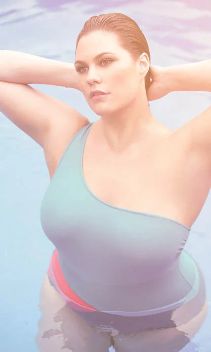 AMELIA HEIGHT 180 | BUST 116 | WAIST 86 | HIP 120