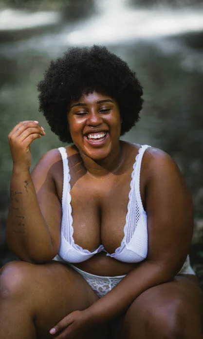 COMFORT HEIGHT 166 | BUST 177 | WAIST 96 | HIP 139