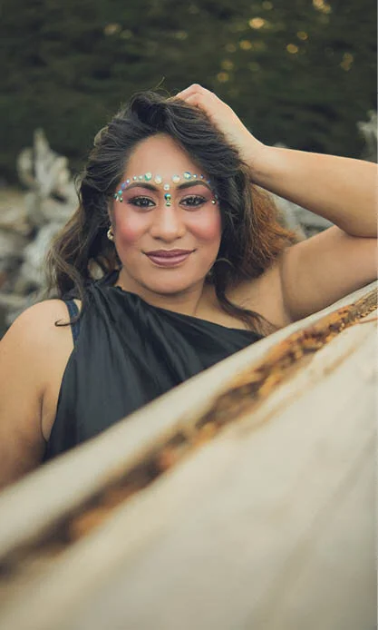 LUISA HEIGHT 175 | BUST 111 | WAIST 103 | HIP 112