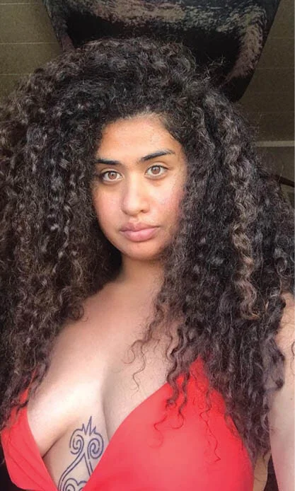 MYA HEIGHT 180 | BUST 106 | WAIST 95 | HIP 120