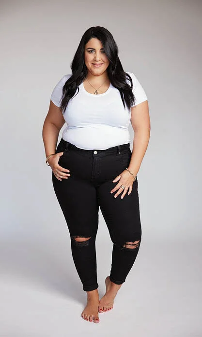 NINA HEIGHT 170 | BUST 121| WAIST 98 | HIP 128