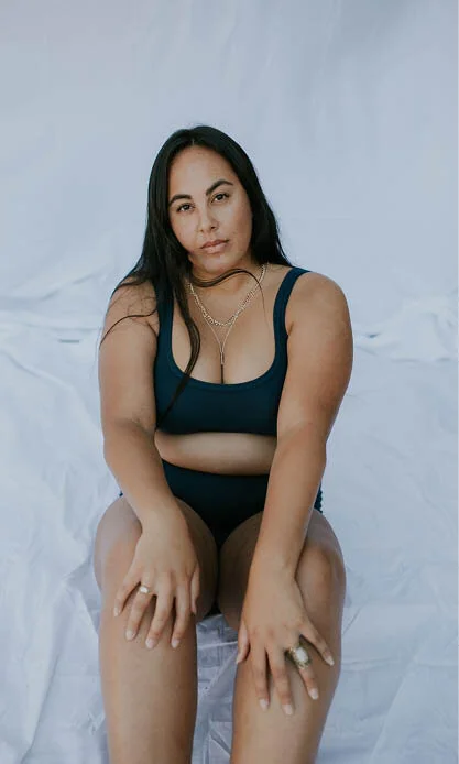 RUSHA HEIGHT 168 | BUST 105 | WAIST 89 | HIP 116