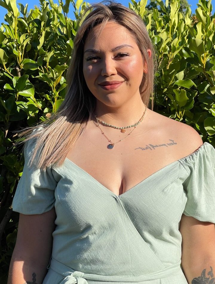 KAYLA / 14-16 / AKL